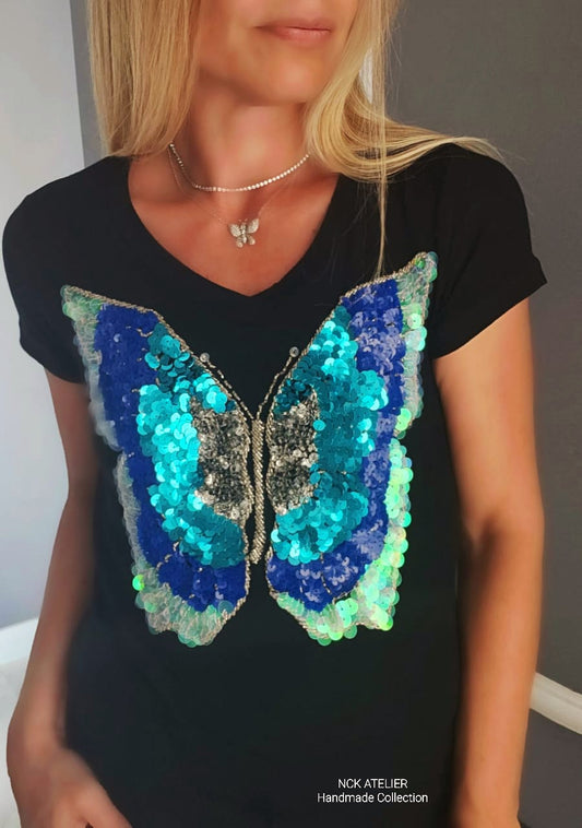 T-shirt Preta Bordada Borboleta