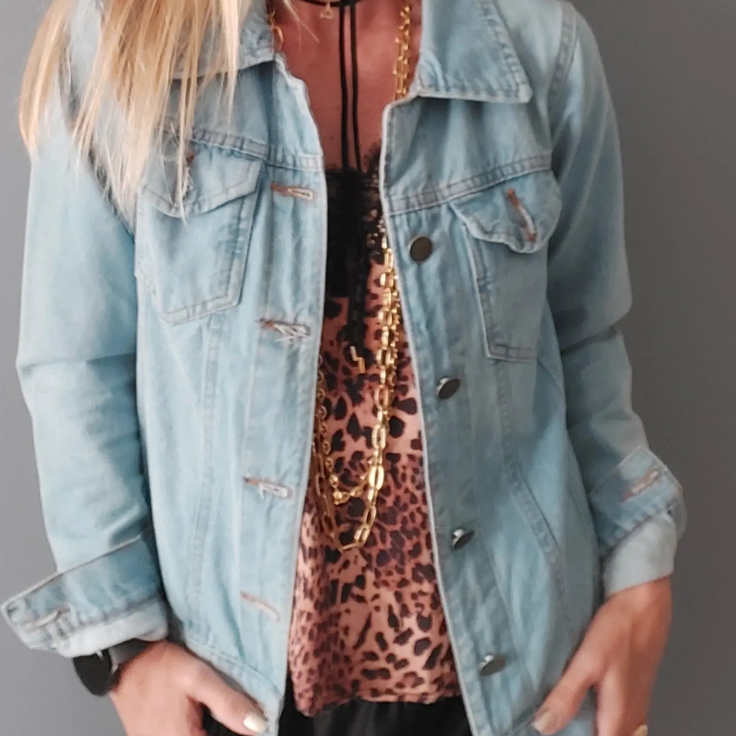 Jaqueta Jeans Flores e Beija Flor