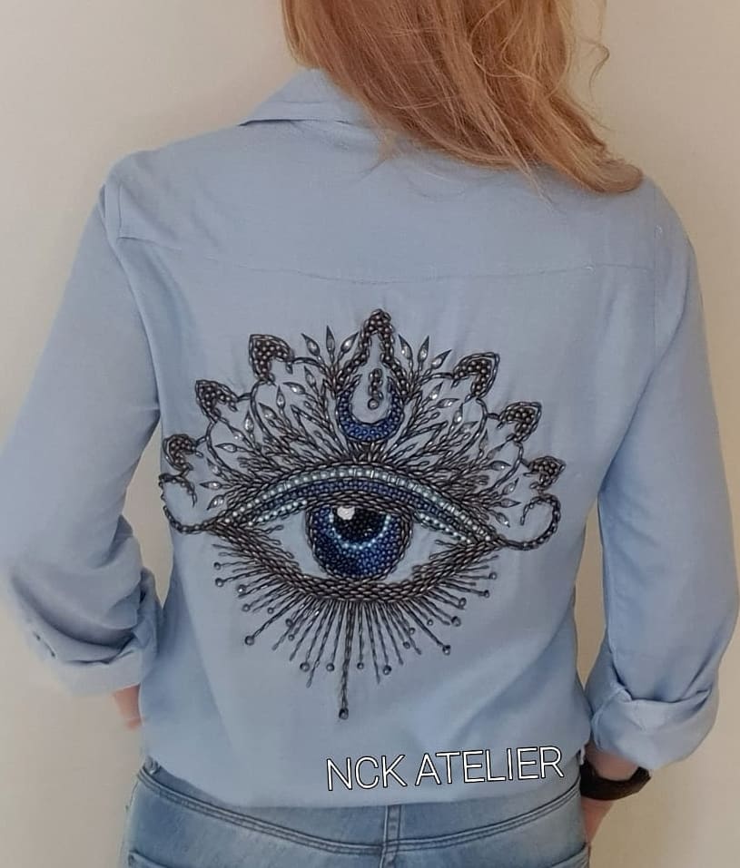 Camisa Azul clara olho grego